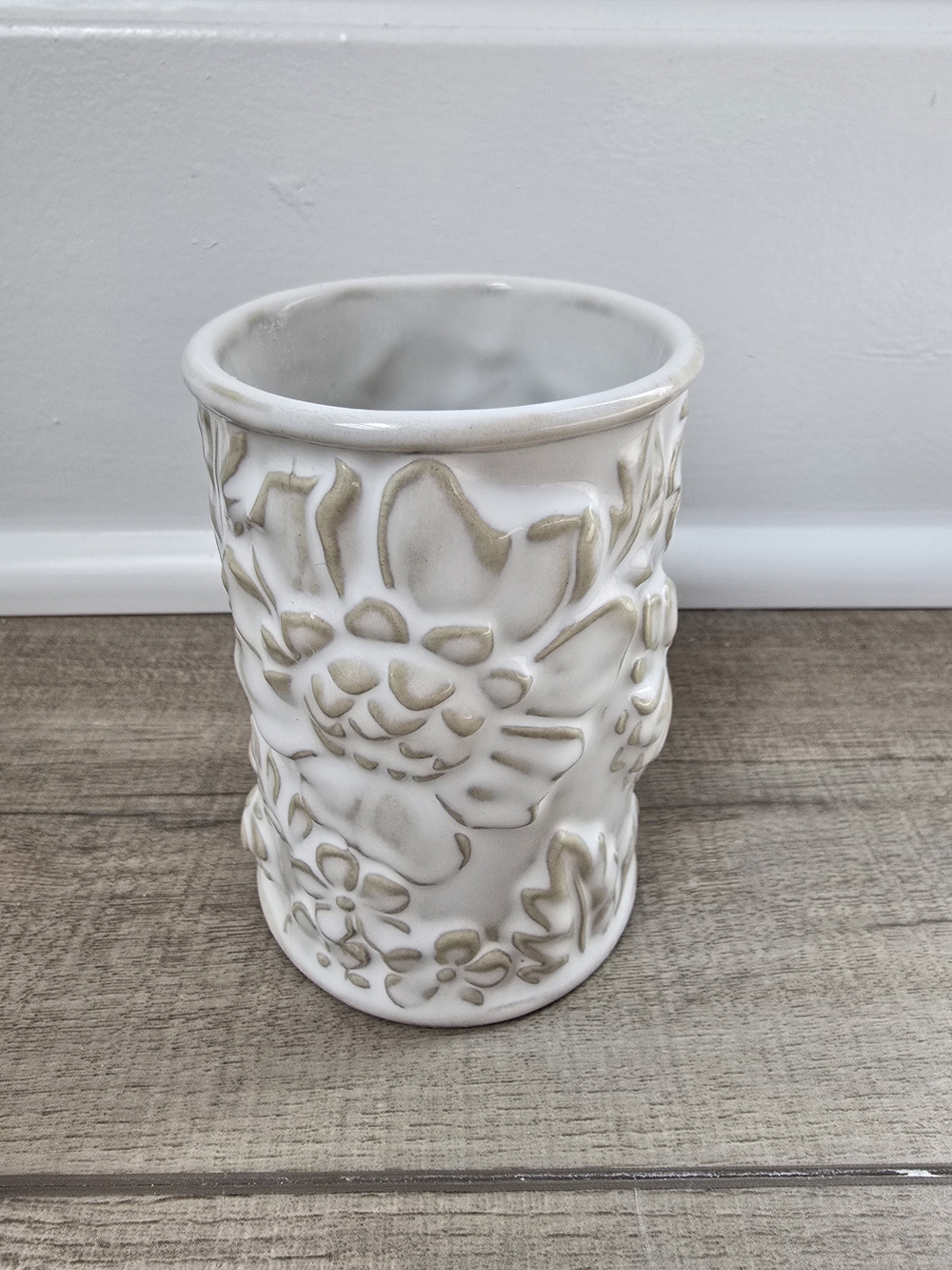 Floral Embossed Holder